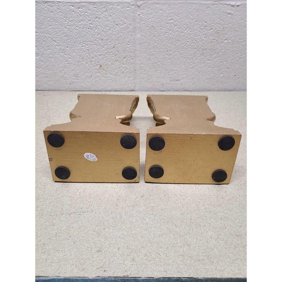 Pair of Vintage Gold Polyresin Bookends by CBK Ltd 1995 - Picture 6 of 7